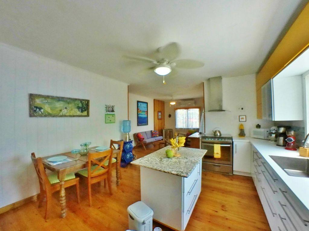 Listing ID: URE0435, Sandy Bay Utila, Bay Islands, HN - Casa Del Mar, Photo #